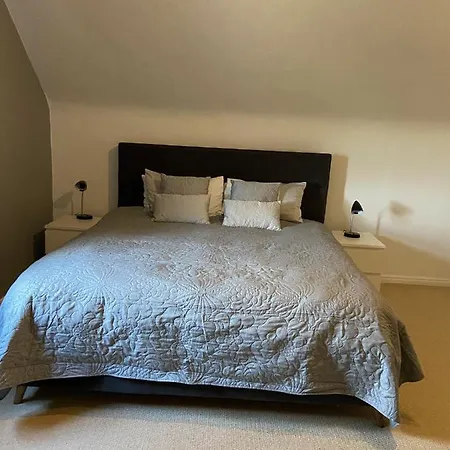 Brookwood Holiday home *